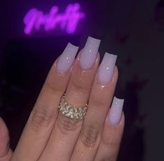 Square Nails Lavender, Short Box Nails, Glossy White Nails, Classic Acrylic Nails, Acrylic Nails Nude, Tapered Square Nails, Glittery Nails, White Glitter Nails, Nude Nail