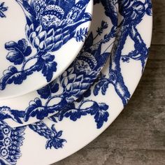 Arcadia Rimmed Dinner Plate - Caskata Blue And White Dinnerware, Blue Dinnerware, Large Scale Floral, White Dinnerware, Beach Blue, Botanical Collection, Minimalist Pattern, Porcelain Dinnerware, Dinner Plate Sets