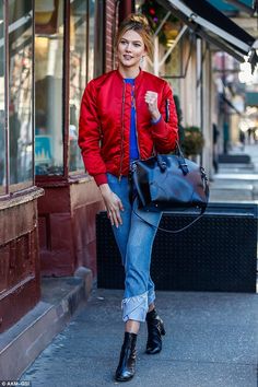 Bright beauty! Karlie Kloss stepped out on Monday in New York City donning a bright red bomber jacket as she stopped by Magnolia Bakery Karlie Kloss Street Style, Karlie Kloss Style, Karlie Kloss, December 19, Trending Boots, Hailey Baldwin, Film Set, Destroyed Jeans, Alessandra Ambrosio