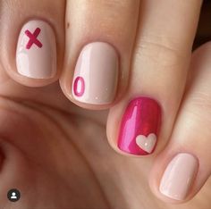 February Nails Ideas, Vday Nails, Valentine Nail Art, Dipped Nails, Manicure Y Pedicure, Nails Short