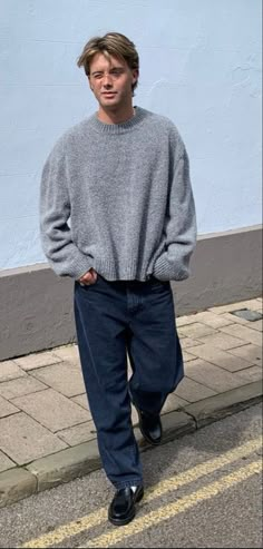 Mens Fall Fashion Sweater, Lanky Men Fashion, Outfit Stockholm, Victorian Child, French Men, Sweater Outfits Men, 90s Men