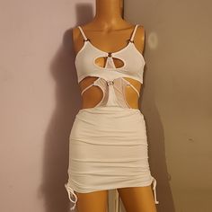 This Is New With Tags. No Flaws Or Defects Except The Shrug Is Missing. Temp Cut-Out Dress. Straps Are Adjustable. Would Be Great For An Angel Costume For Halloween. Includes Necklace. Sold Out Online Check Out My Other Listings And Bundle Your Likes To Save On Shipping Costume Cosplay Rave Ravewear Dress Straps, Angel Costume, Costume For Halloween, Online Checks, Costume Cosplay, Rave Wear, An Angel, Dolls Kill, Halloween Costumes