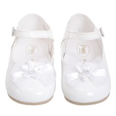 As special as can be she will be in this Christening white patent dress shoe for your baby toddler girl . Shoe features side buckle and rubber sole bottom. Girls Wedding Shoes, Communion Shoes, First Communion Shoes, Pageant Shoes, Girls Gloves, Flower Girl Shoes, Special Occasion Shoes, Infant Flower Girl Dress, Baby Christmas Outfit