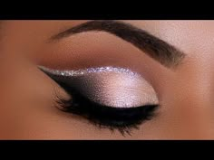 Easy Smokey Eye Makeup, Maquillaje Smokey Eyes, Cut Crease Hooded Eyes, Classic Smokey Eye, Easy Smokey Eye, Hd Make Up, Cut Crease Eye Makeup