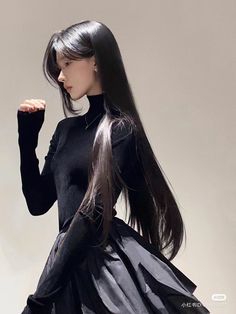 Hair Inspiration Long, Haircuts For Medium Hair, Long Black Hair, Hair Reference, Dream Hair, Pretty Selfies, Aesthetic Hair, Long Black, Pretty Hairstyles