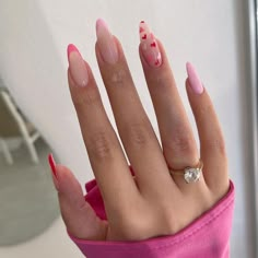 Almond Nails Pink, Pink Tip Nails, Casual Nails, Soft Nails, Heart Nails, Classy Nails, Valentine's Day Nails, Valentines Nails