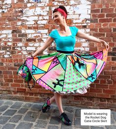 FREE SHIPPING ON ORDERS OVER $100Due to high demand please allow 3-4 weeks for shipping! This classic retro full circle skirt is AMAZING and guaranteed to turn heads wherever you are. Perfect for every occasion this skirt can be mixed and matched to create a multitude of gig outfits or that "go to" skirt for a fun night out on the town. Keep your look streamline or add a petticoat or 2 for that full 50’s vintage look. Features Created from a beautiful satin feel 100% polyester material and featu Gig Outfits, Quirky Outfits, Gig Outfit, Design Balloon, New York Love, Matching Shoes, Full Circle Skirt, Rocket Dog, Balloon Dog