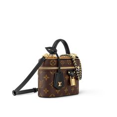 #louisvuittonhandbags #falloutfitideas #lvbags Luxury Coach Elegant Wallets, Luxury Designer Weekender Bag With Luggage Sleeve, Luxury Coach Shoulder Bag With Brass Hardware, Luxury Top Handle Pouch With Multiple Compartments, Elegant Luxury Coach Saddle Bag, Coach Aestethic Bags, Luxury Everyday Coach Satchel, Luxury High-end Square Flap Bag, Luxury Glamorous Rectangular Bags