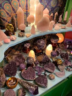 Crystal Shops, Crystals Store, Crystal Aesthetic, Spiritual Crystals, Pretty Rocks, Crystal Candles