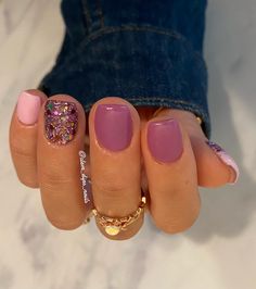 Last Days Of Summer Nails, Revel Dip Nail Ideas, Multicolor Dip Powder Nails, February Nails Ideas Simple, Birthday Dip Nail Ideas, February Dip Nails, Dip Manicure Ideas, Nail Dip Ideas, Short Dip Nails