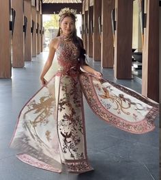 Indonesian Wedding Dress, Show Inspired Outfits, Cheongsam Gown, Ethereal Gowns, Asian Couture, Wedding Cheongsam, Indonesian Wedding, Red Kingdom, Folk Lore