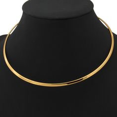 Kerala Jewellery, Torque Necklace, Women Choker Necklace, Cheap Necklaces, Womens Chokers, Vintage Choker, Round Necklace, Gold Jewelry Necklace, Gold Choker Necklace