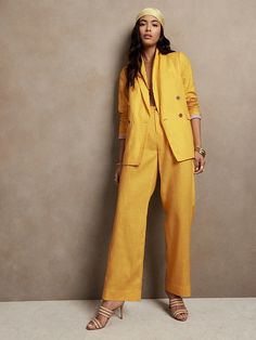 Petite Double-Breasted Linen Blazer | Banana Republic Linen Suits Women, Pant Suits For Women, Yellow Umbrella, Summer Wedding Guests, Linen Suits, Guest Attire, Wedding Attire Guest, Linen Suit, Wedding Guest Dress Summer