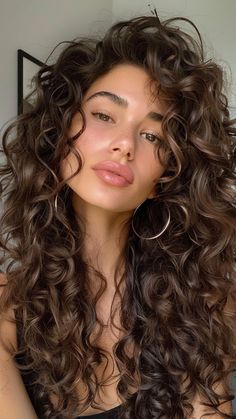 Curly Pattern Chart, Curly Haircut Ideas Long, Curly 2b Haircut, Curl Hair Styling, Curly Hair Women Aesthetic, Curly Haircuts Long Hair, Curly Hair Cuts With Layers And Curtain Bangs Long, Cold Skin Tone Hair Colour, Long Curly Hair With Short Layers