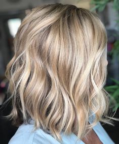 Blonde Hair Cuts, Grey Transition, Blond Bob, Hair Doos, Blonde Locks, Hair 2022, Homemade Hair, Holiday Hair, Homemade Hair Products