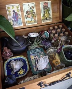 Witch Core, Witch Spirituality, Witches Altar, Witchy Crafts, Witch Spell Book, Baby Witch, Witch Spell, Witch Magic, Season Of The Witch