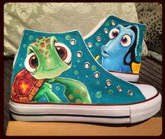 Diy Disney Shoes, Disney Painted Shoes, Custom Baby Shoes, Canvas Shoes Diy, Handpainted Shoes, Custom Converse Shoes, Shoe Painting, Artistic Shoes, Painted Shoes Diy