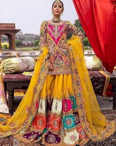 Mehndi Occasion Dress, Boho Mehndi Outfit, Yellow Mehndi Outfit, Mahendi Dress, Mehndi Outfit Bridal, Mehndi Dress For Bride, Mehandi Outfits, Pakistani Mehndi Dress, Bridal Sharara