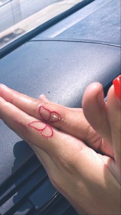 Matching red butterfly finger tattoo with my sister Matching Tattoos For Opposite Best Friends, Cute Matching Finger Tattoos, Connecting Finger Tattoos, Sister Tattoos Finger, Friendship Tattoos Finger, Matching Sister Tattoos Funny, Matching Finger Tats, Small Tattoos Sisters, Finger Matching Tattoos