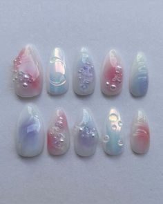 nails by clawsbyizui on insta Laufey Inspired Nails, Pastel Jelly Nails, Nails Yellow, Pearl Nails