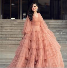 Hairstyle For Party Wear Gown, Puff Dress Long, Gawon Design, Gaun Design Dresses Indian, Wedding Function Dresses, Lehenga Models, Simple Frocks, Gaun Fashion