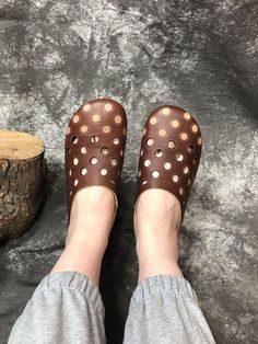 Upper Material: Cowhide/Calf Sole Material: Rubber Heels: Flat Toe: Round Toe Closure Type: Slip-On Gender: Female Lining Material: Pigskin Heel Height: 0.2cm Season: Summer Weight: 980 gram #hollowout #leather #slipon #flats Brown Round Toe Slip-ons For Summer, Comfortable Brown Everyday Slip-ons, Brown Casual Slip-ons With Flat Bottom, Brown Summer Slip-ons With Round Toe, Brown Round Toe Slip-ons For Spring, Brown Slip-ons With Rubber Sole And Flat Bottom, Brown Casual Slip-ons For Summer, Brown Leather Footbed Slip-ons For Spring, Brown Leather Slip-ons With Flat Bottom