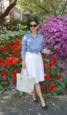 What Dreams May Come, Romantic Classic, A Field Of Flowers, Julie Vos, Marriott Hotel, Tailored Clothes, Tulips Garden, Preppy Chic, Field Of Flowers