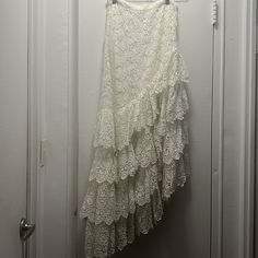 Loveshackfancy Lace Ruffle Asymmetrical Long Skirt. In Excellent Condition!!! Tapestry Skirt, Flowy Asymmetrical Lace Skirt, Cream Lace Skirt With Ruffles, Lace Ruffled Beach Skirt, Loveshackfancy Skirts, White Loveshackfancy Skirt, Cream Lace, Lace Ruffle, Long Skirt