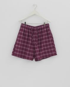 Unisex fit. Double brushed for softness. 100% organic cotton. Made in Portugal. Pyjamas Shorts, Flannel Pyjamas, Tekla Fabrics, Flannel Shorts, Organic Bedding, Flannel Pajamas, Pajama Shorts, Brushed Cotton, Wool Plaid