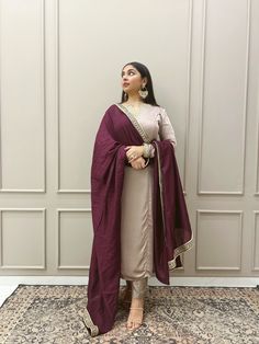 Pakistani look New Colour Combination Dresses, Dressing To Wear To A Wedding As A Guest, Pakistani Party Suits, Suits Design Latest Pakistani, Winter Fashion Outfits Indian Suit, Kurta Colour Combination For Women, Lavender Combination Outfit, Outfit For Winter Party, Suit Combinations For Women