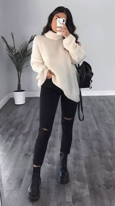 Winter Night Outfit, Trendy Outfits 2020, Cold Outfit, Trendy Outfits Winter, Winter Outfits Cold, Cold Outfits, Winter Chic