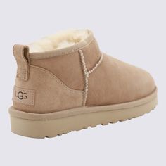 Beige Uggs, Ugg Beige, Cute Uggs, Pretty Sneakers, Beige Boots, Preppy Shoes, Sheepskin Boots, Cute Nikes, Shoe Inspo