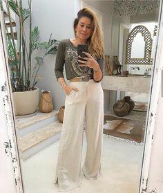 Streetstyle Fashion, Stylish Outfit, Bell Bottoms, Wide Leg Jeans, Look Fashion, Zen, Wide Leg, Fashion Blogger, Women Wear