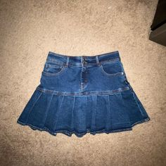 Never Worn Ships Within 24 Hours Of Purchase No Flaws, Perfect Condition Summer Staple Accepting Offers, Mostly Firm Y2k Style Medium Wash Mini Skirt, High Rise Fitted Skort Y2k Style, High Rise Fitted Y2k Skort, Dark Wash Fitted Mini Skirt Y2k Style, Y2k High Rise Fitted Skort, Y2k Style Mini Skirt In Medium Wash, Fitted Denim Blue Mini Skirt Y2k Style, Y2k Style Stretch Denim Skirt, Fitted Blue Denim Skirt 90s Style