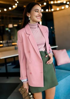 Mode Tips, Spring Work Outfits, Outfit Trends, Pink Blazer, Pink Jacket, Green Skirt, Colourful Outfits