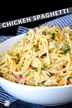 Creamy and cheesy chicken spaghetti is a delicious go-to family dinner idea! Dessert Night, Boil Chicken, Tomato Tortellini, Chicken Pasta Casserole, Cheesy Chicken Spaghetti, Noodles Recipes, Pasta Noodle Recipe, Spaghetti Dinner