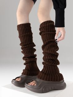 Add a cozy and fashionable touch to your daily outfits with our 70cm Daily Knit Leg Warmers, available in five versatile colors. Soft Solid Color Leg Warmers For Fall, Trendy Knit Leg Warmers, Cozy Ribbed Knit Leg Warmers, Cozy Acrylic Leg Warmers For Fall, Trendy Soft Knitted Leg Warmers, Soft Knitted Leg Warmers For Fall, Cozy Brown Leg Warmers For Fall, Cozy Brown Leg Warmers, Fall Knit Stretch Leg Warmers