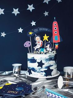 Outer Space Cake Toppers 7ct | The Party Darling Space Themed Birthday, Rocket Party, Space Party Decorations, Astronaut Birthday, Fest Temaer