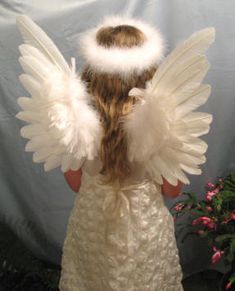 Nativity Costumes, Entertaining Angels, Diy Angel Wings, Angel Wings Costume, Touched By An Angel, Diy Angels, Feather Angel Wings, I Believe In Angels, Angel Costume