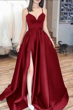 Vestidos Color Vino, Hot Prom Dress, Gaun Fashion, Prom Long, Prom Dress Inspiration, Cute Prom Dresses, Red Prom, Pretty Prom Dresses, Grad Dresses