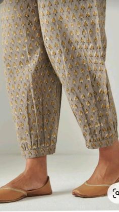 Lowers Designs For Women, Bottom Styles For Women, Chudidar Pant Designs Latest, Kurta Bottom Design, Salwar Suit Pants Design, Women Bottom Wear Pants, Trousers Pants Women, Kurta With Pants Designs Women, Salwar Styles Pants