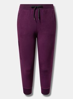 Matching style(s): Search 42941434 FIT Model is 5’9” wearing size 1. Classic Fit: Our signature style that’s fitted in the legs and moves with you. If you have slimmer legs than the model shown, this will have a more eased fit. 25” inseam. MATERIALS + CARE Super Soft Micro Fleece knit fabric: The softest performance knit around! Plush and cozy, with all the breathability you need for active days and weekend romps. . Stretch level: Medium 4-way stretch. . Moisture wicking keeps you dry. 88% polyester, 12% spandex. Machine wash cold. Tumble dry low. Imported. DETAILS Drawstring waist. Cargo pockets. WHY WE LOVE IT Happy Camper: A performance collection made for exploring the great outdoors. Wherever you go in life, remember to take an open heart. Make your journey an adventure without limits Cargo Pocket, Happy Camper, Shopping Day, Matches Fashion, Open Heart, Happy Campers, Great Outdoors, Slim Legs, Signature Style