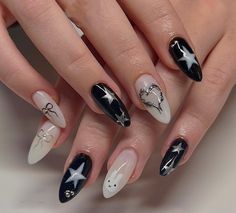 Nemuri Kayama, Y2k Nails, Nail Arts, Nail Polishes, Artificial Nails, Nail Accessories, Rhinestone Nails, False Nails, Black Nails