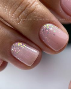 Nail Style For Short Nails, Neutral Nail With Glitter, Short Nails Acrylic Glitter, Natural Festive Nails, Small Biab Nails, Christmas Neutral Nails Short, French Manicure Designs Short Nails, Confetti Nails Gel, Glamrdip Nail Ideas