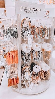 Preppy Accessories, Beach Wall Collage, Beachy Aesthetic, Preppy Bracelets, Beachy Jewelry, Peach Aesthetic, Preppy Jewelry, Pura Vida Bracelets, Preppy Girl