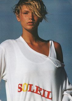 80s Summer Fashion, Big Sweatshirt, Vintage Editorials, Elliott Erwitt, 80s Girl, Sweatshirt Aesthetic, Robert Mapplethorpe, 90s Supermodels, Azzedine Alaia