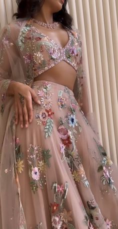 Things To Buy At Costco, Indian Bridesmaid Dresses, Latest Bridal Lehenga, Indian Outfits Lehenga, Lehenga Designs Simple, Indian Bride Outfits, Traditional Indian Dress