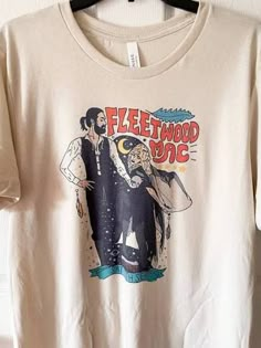 Fleetwood Mac Tshirt, Fleetwood Mac Band, Fleetwood Mac Shirt, Tee Shirt Outfit, Band Shirt, Fleetwood Mac, Stevie Nicks, Band Shirts, Band Tees