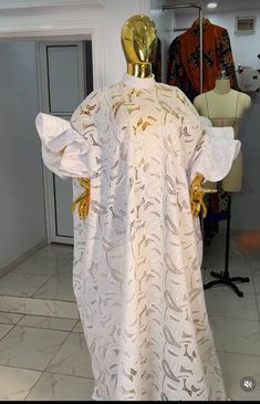 White boubou lace gown Nigeria Boubou Styles, White Boubou Lace, Bubu White Gown Styles, Buobuo Lace Gown, White Lace Kaftan Styles For Women, Latest Lace Kaftan Styles For Women, Big Madam Lace Gown, Boubou Lace Gown Styles, Style For White Lace Gown