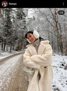 Canada East Coast, White Beige Aesthetic, Earmuffs Outfit, Hot Red Dress, Japan Outfits, Is It Too Late, Ootd Winter, Snow Outfit